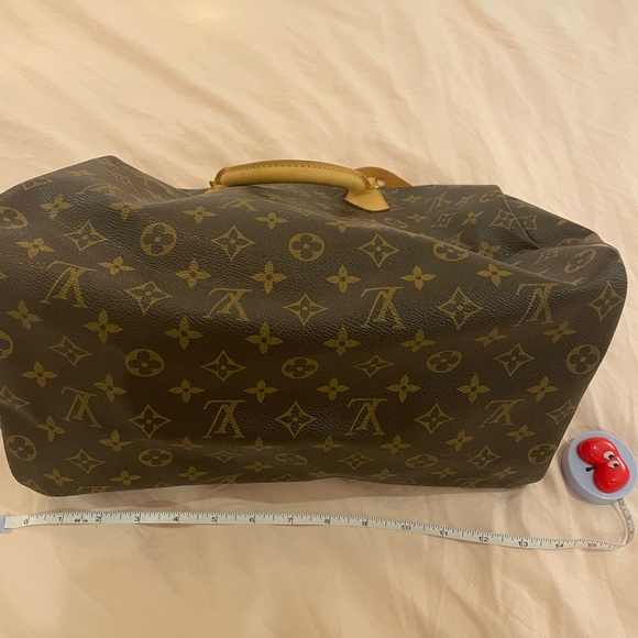 Louis Vuitton Monogram Speedy 35 - Picture 8 of 10